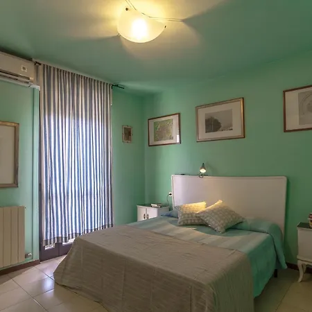 Appartamento Alba, Posto Auto Privato, Animali Amici! *