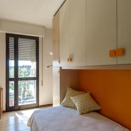 Appartamento Alba, Posto Auto Privato, Animali Amici! Apartment