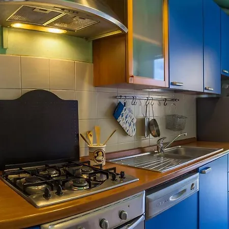 Apartment Appartamento Alba, Posto Auto Privato, Animali Amici! *