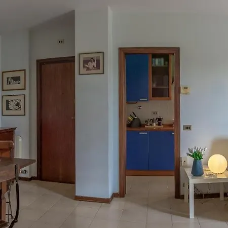 Apartment Appartamento Alba, Posto Auto Privato, Animali Amici!